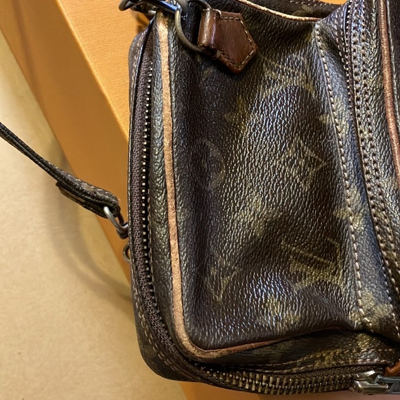 Louis Vuitton Monogram Mini Amazon Crossbody Unisex - Picture 2 of 13
